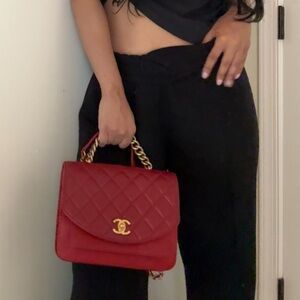 CHANEL Red Quilted Shoulder Bag with Gold Chain